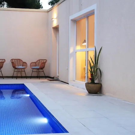 House Leta Cozy Hideaway With Pool Villa *