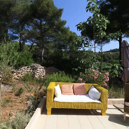 House Leta Cozy Hideaway With Pool