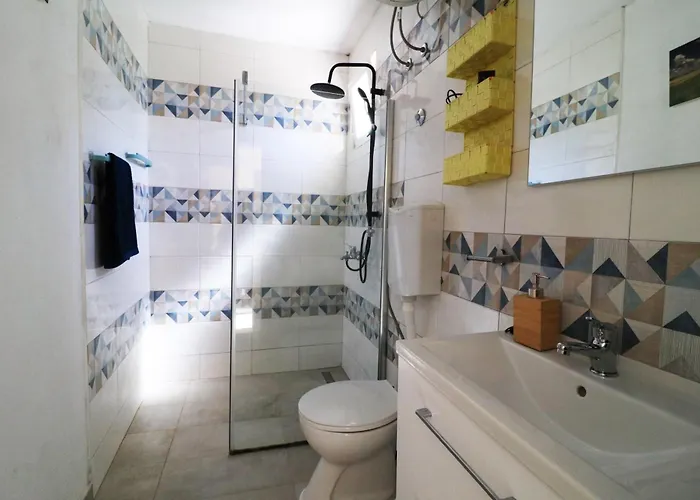 Villa House Leta Cozy Hideaway With Pool